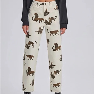 Women’s Jaguar‎ Printed Jeans Size XS Shein ***Blue spots***